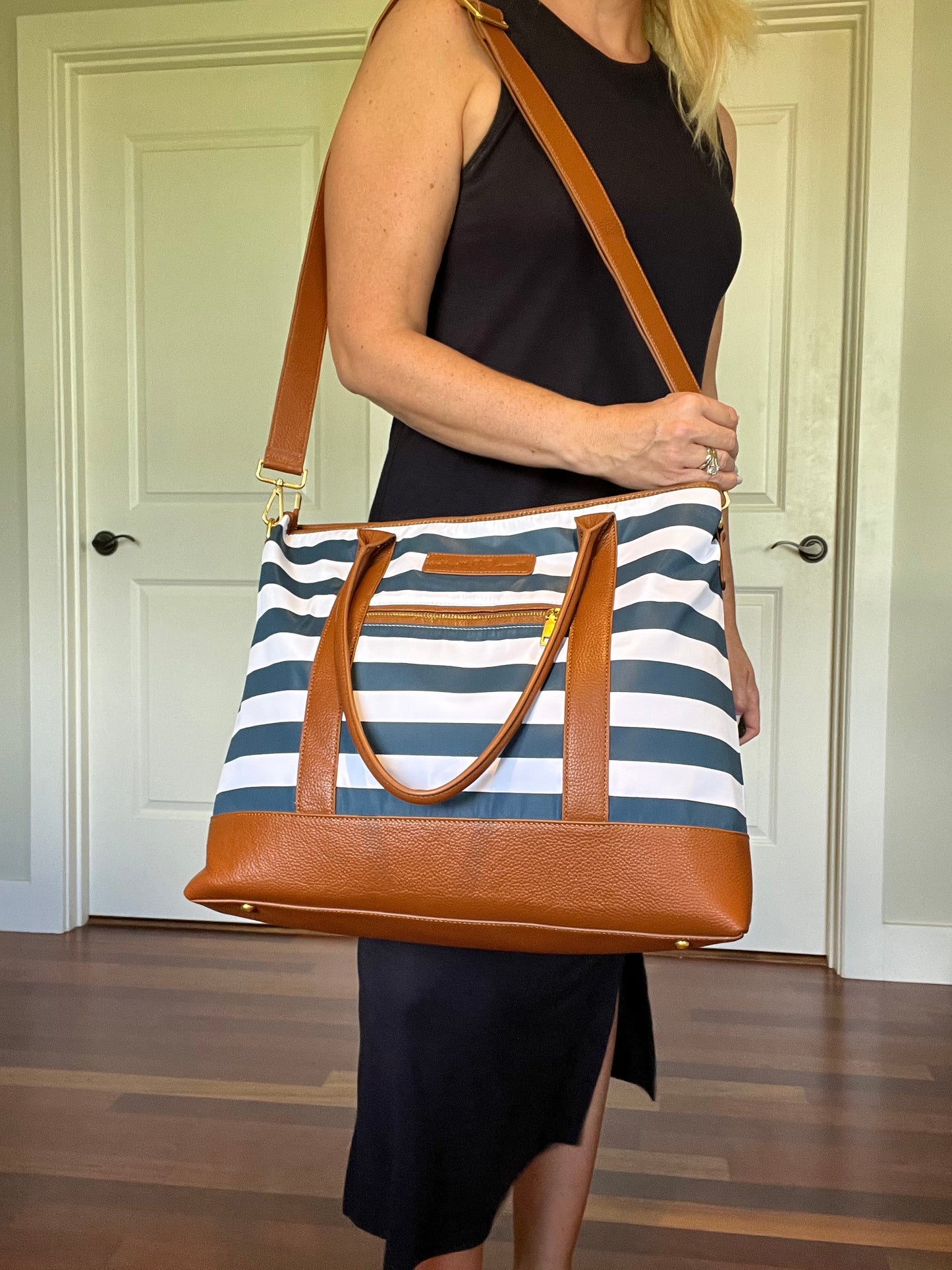 Cross-body bag for women
